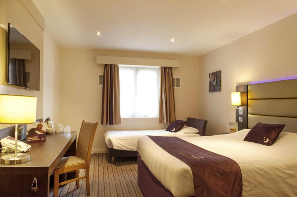 Premier Inn Glasgow - Bellshill Motherwell Habitación foto
