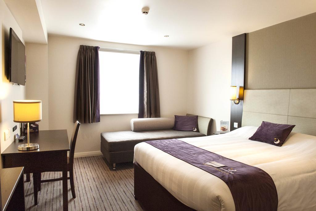 Premier Inn Glasgow - Bellshill Motherwell Habitación foto